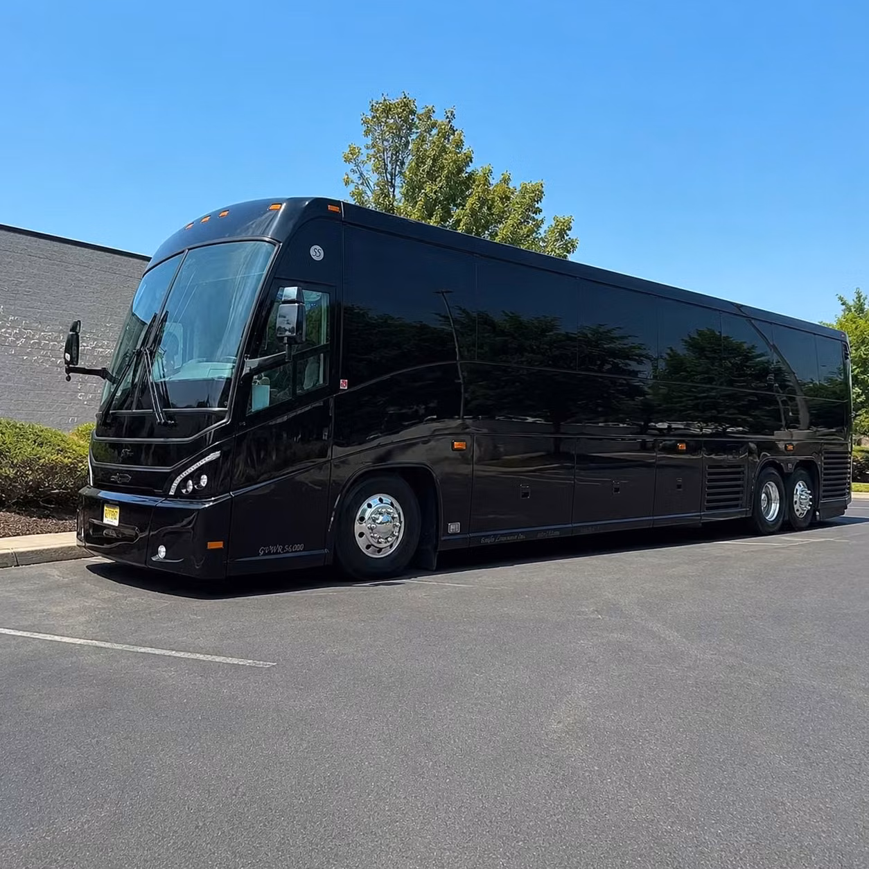 airport transfer shuttles for government and military groups traveling through lax and ontario